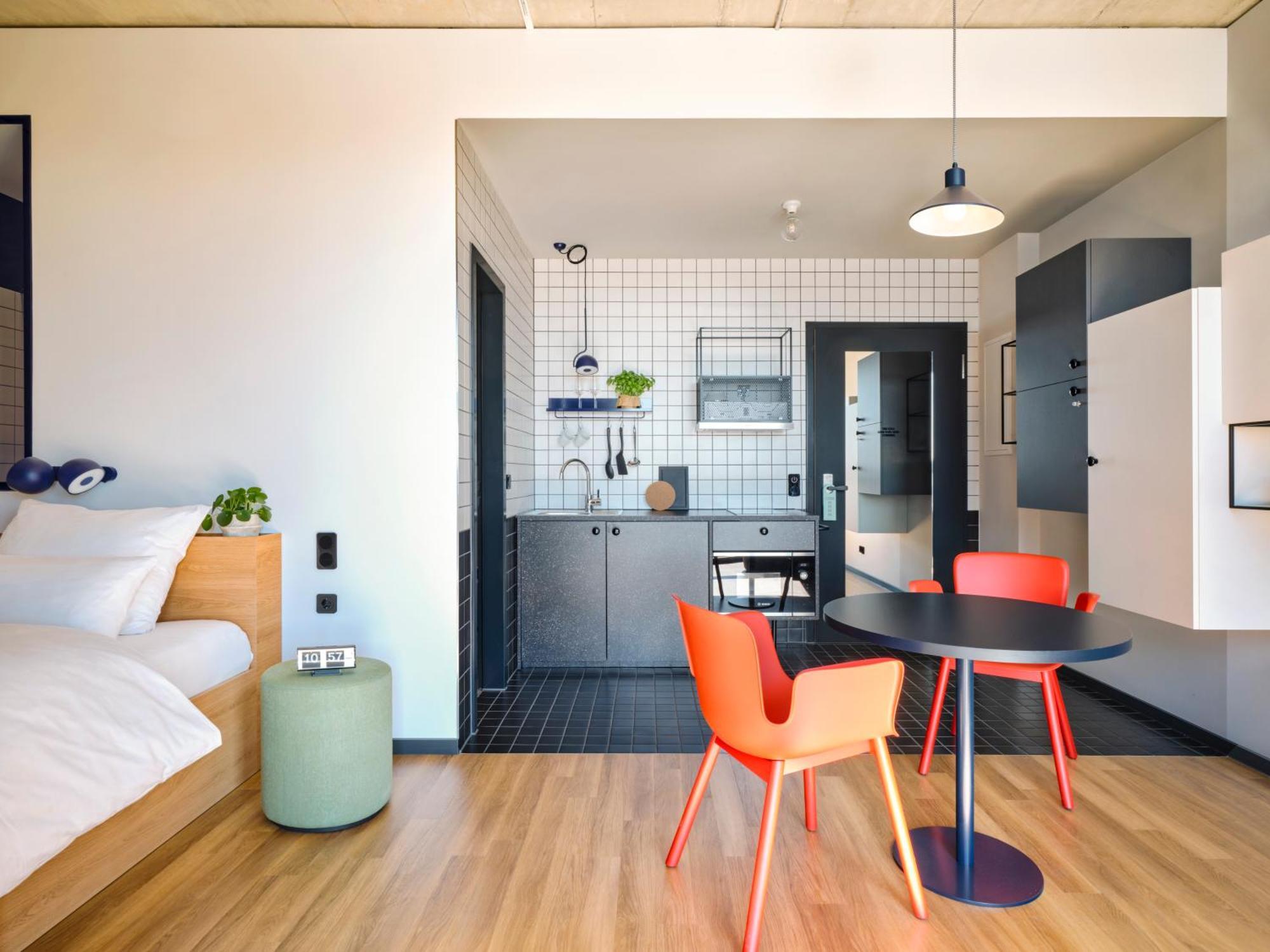 Stayery Guetersloh Hauptbahnhof Bagian luar foto